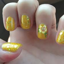 Unhas Decoradas amarelas